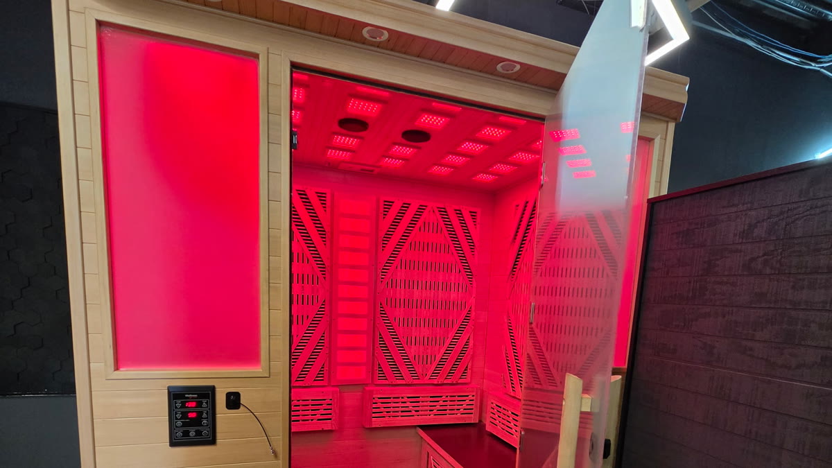 Infrared recovery sauna at Carbon Boro Gym